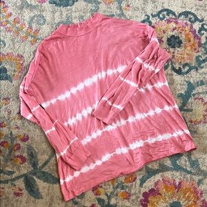 PINK Victoria's Secret Vibrant Pink Top